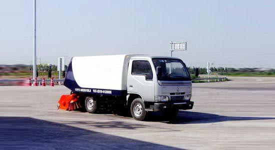 東風(fēng)EQ1030TJ47D掃路車